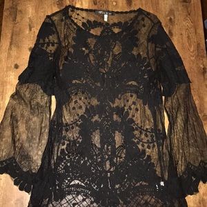 NWOT Black long-sleeve lace top